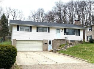925 Field St NW, Canton, OH 44709
