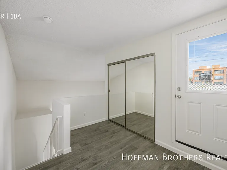6045 Eleanor Ave #12 — Photo 9