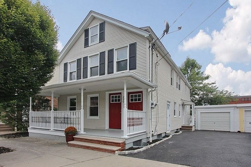 1st image of 290 Essex St #1