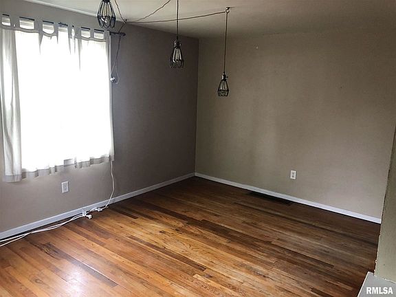 2nd image of 1103 E London Ave