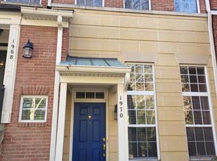 1970 Crescent Park Dr N #19A, Reston, VA 20190