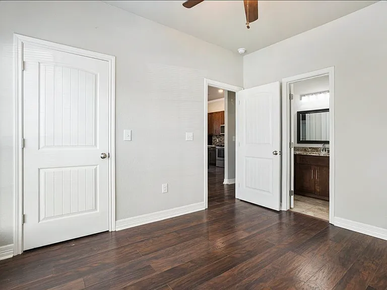 5301 Wylie St — Photo 12