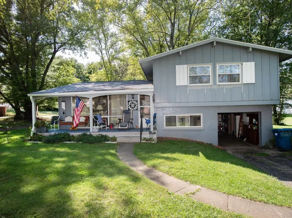 129 Elm Dr, Covington, IN 47932