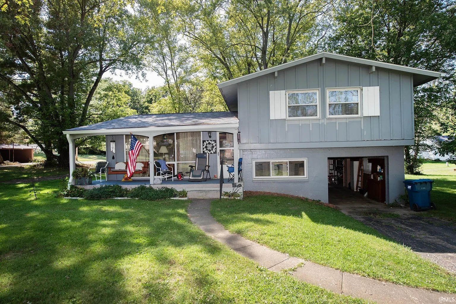 129 Elm Dr photo 1