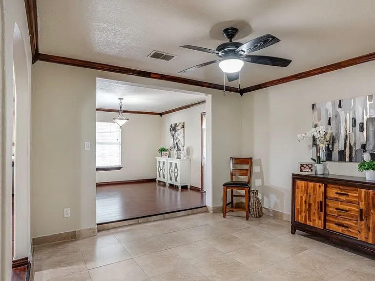 310 Salem Dr #1 — Photo 7