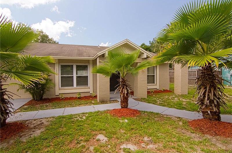 1st image of 1606 Crystalview Trl Lakeland