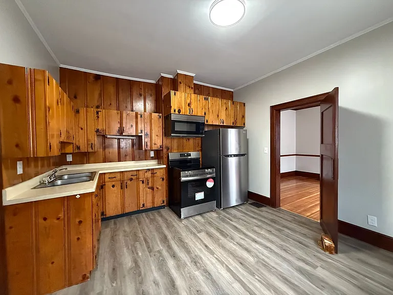 1911 Jackson St — Photo 12