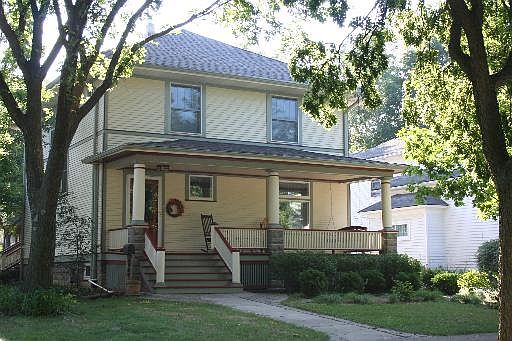 1st image of 4729 N Forest Ave