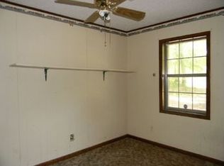 17 Bath House Rd, Boyce, LA 71409