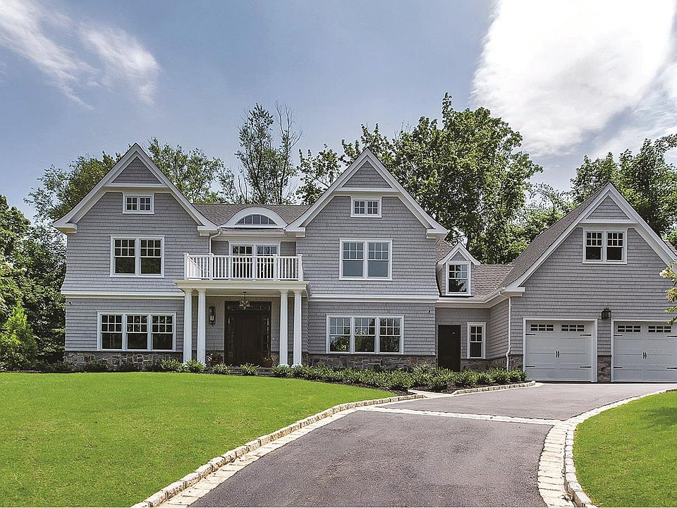 1st image of 53 Country Club Dr