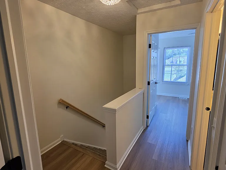1123 Windmill Way N — Photo 15