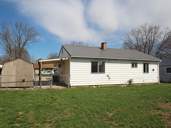 3rd image of 809 Linlawn Dr