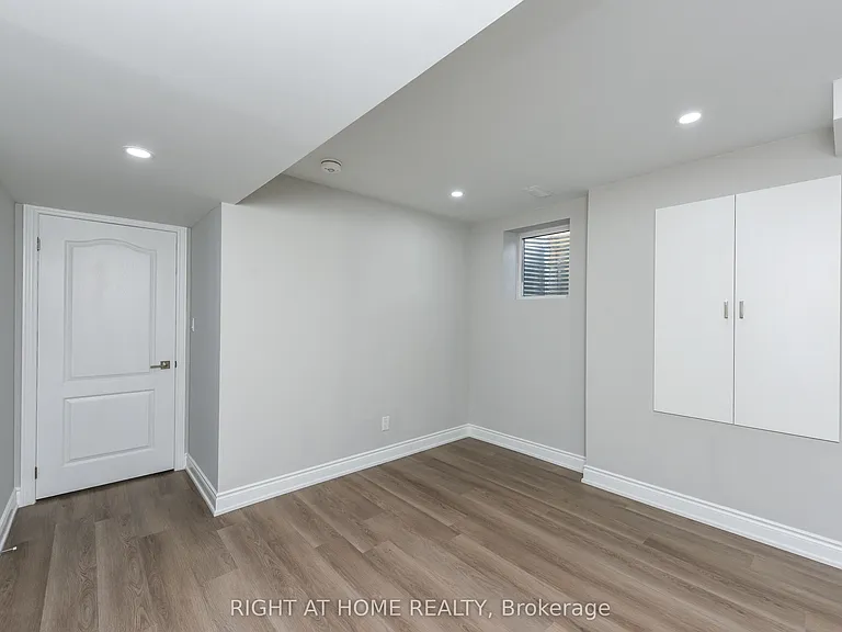 82 Elmcrest Dr — Photo 19
