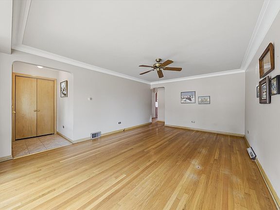 5th image of 8350 S Karlov Ave
