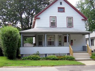 22 Beachmont Ave, Cranston, RI 02905