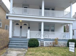 1433 Ridgewood Ave, Lakewood, OH 44107