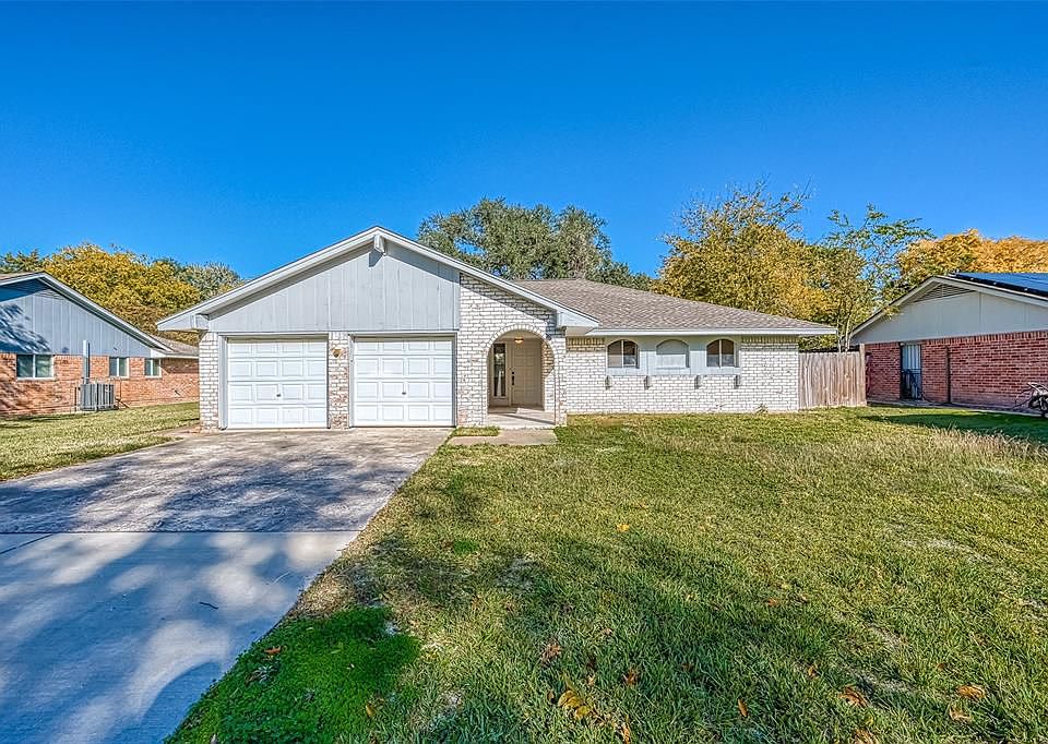 1st image of 13114 Foxburo Dr