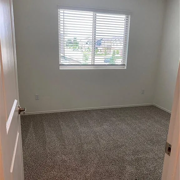 162 Andross Ln — Photo 11