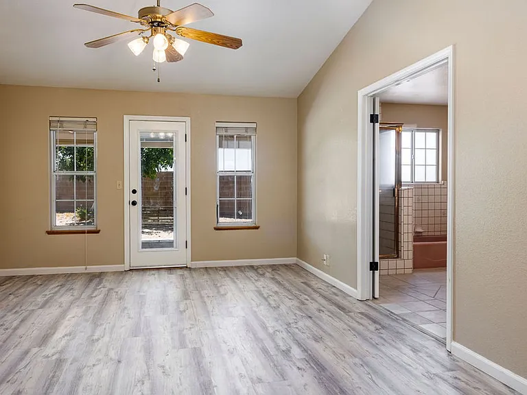 1221 Alysa Ct — Photo 23