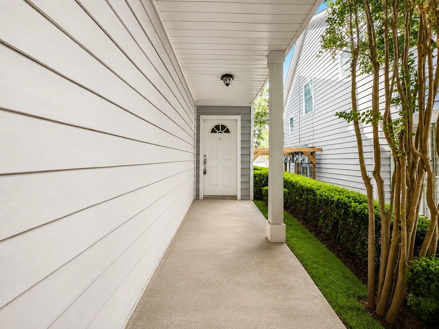3 bed, 2.5 bath, 1570 sqft, $1,375 — Photo 4