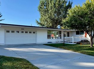 2905 2nd Ave SW, Minot, ND 58701