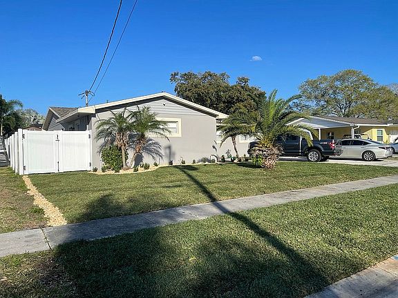 2nd image of 8304 Boxwood Dr