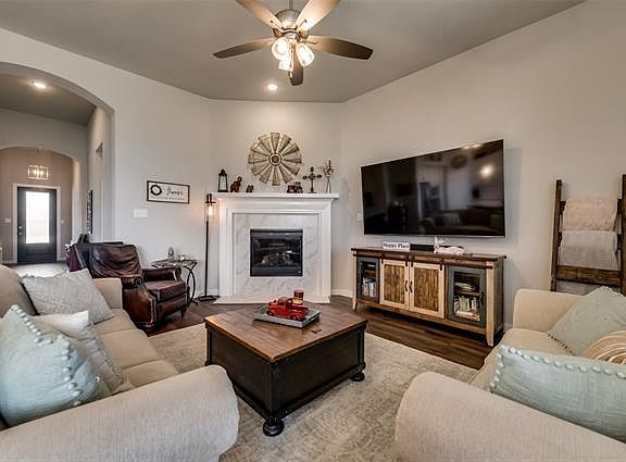 5th image of 1722 Celebration Ln