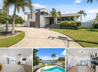 900 79th St S, Saint Petersburg, FL 33707