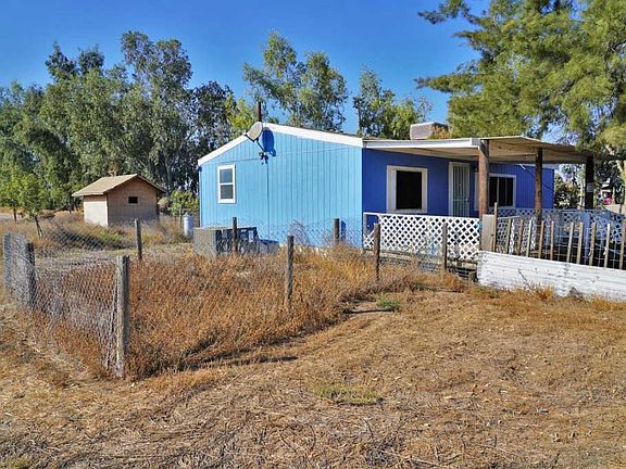 4th image of 20805 Laurel Ave