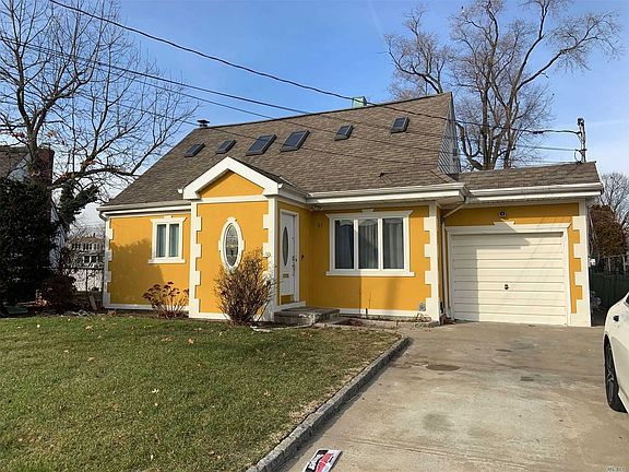 3rd image of 97 Jedwood Pl