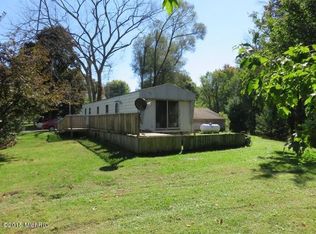 388 E Leroy St, Burlington, MI