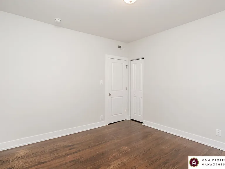 300 Madison St — Photo 11