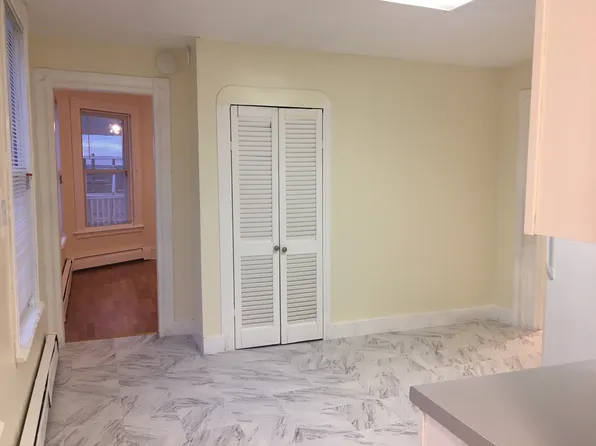 28 Cedar St #1, New Haven, CT 06519