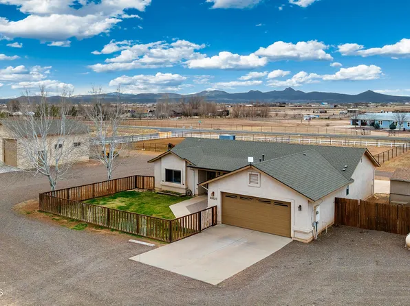 25620 N Burgundy Way, Paulden, AZ 86334