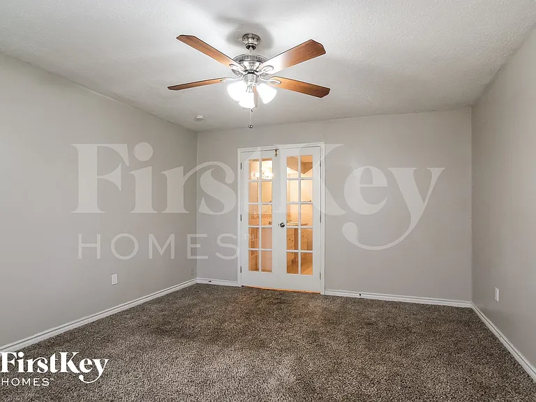 11914 Gardenglen Dr — Photo 9