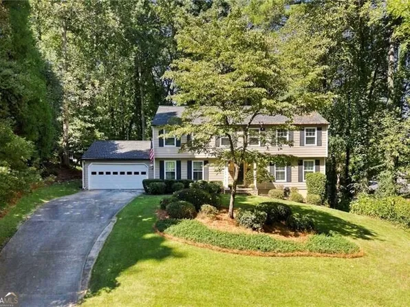 345 High Meadow Dr, Marietta, GA 30068