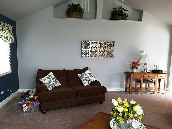 4th image of 118 Southwood Cir