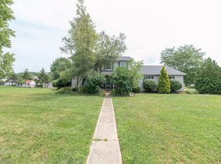 457 Lisbon Dr, Tallmadge, OH 44278
