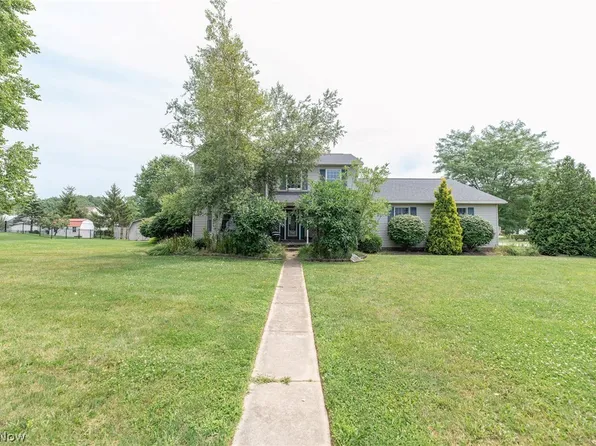 457 Lisbon Dr, Tallmadge, OH 44278