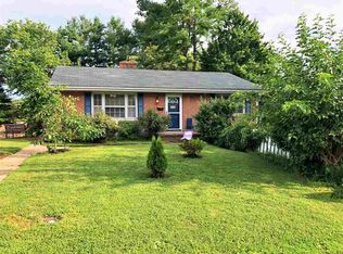 2210 Bare St, Staunton, VA 24401