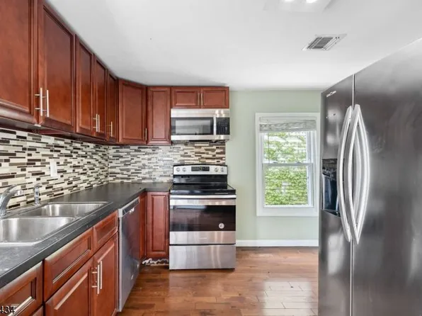 70 Sherman Ave Floor 2, Newark, NJ 07114