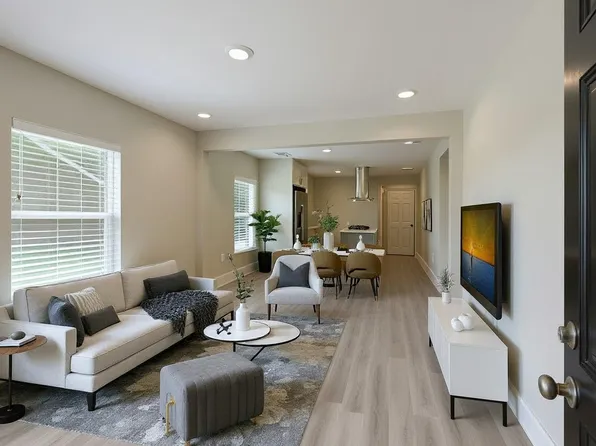 8302 Tavenor Ln, Houston, TX 77075