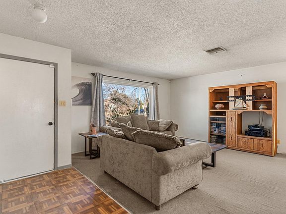 5th image of 6000 Buena Vista Ave NW