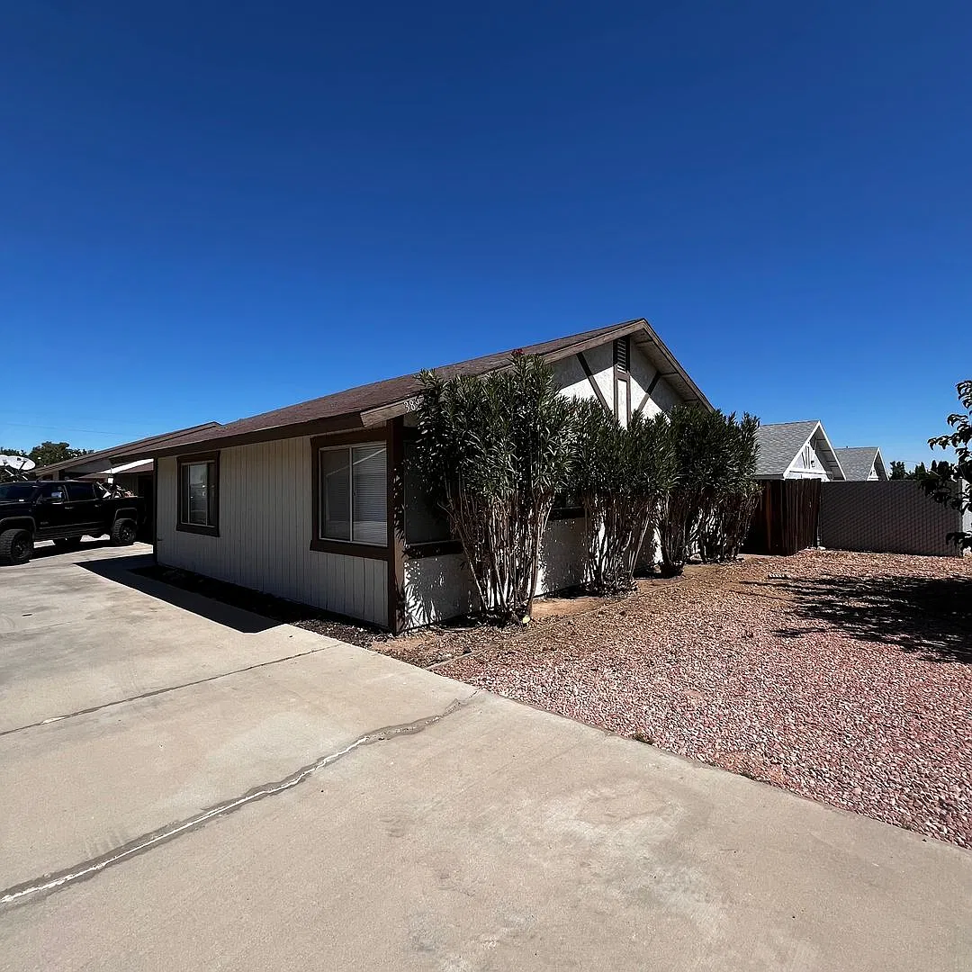 13890 Juniper St — Photo 2