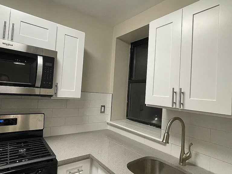 581 Academy St #1G — Photo 17