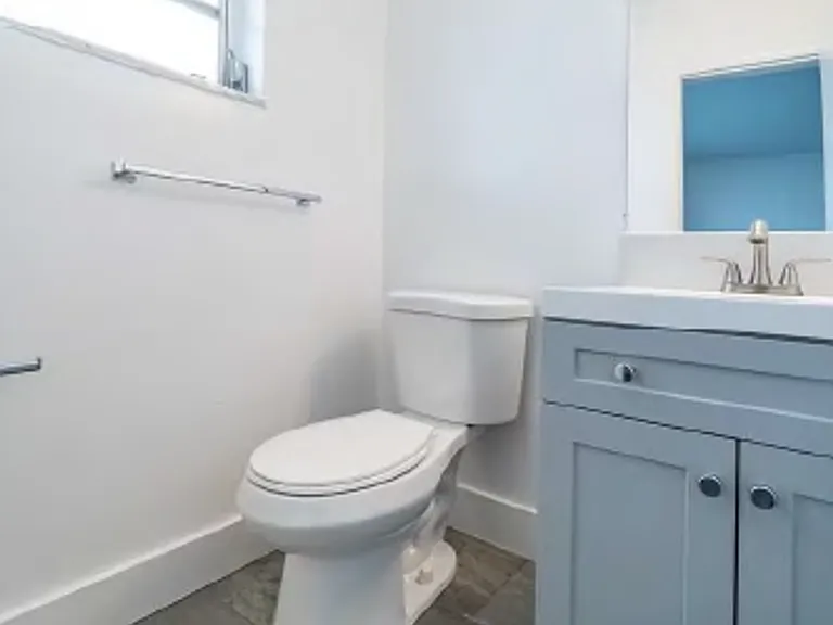 Keybay Apartments — Photo 9