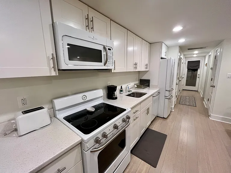 1317 Allison St NW — Photo 7