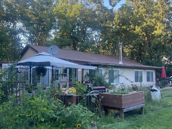 1736 Abel Rd, Donnellson, IA 52625