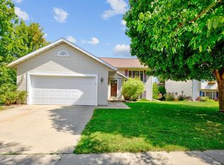 1439 50th St NW, Rochester, MN 55901