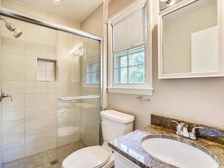11200 Powder Horn Dr — Photo 33